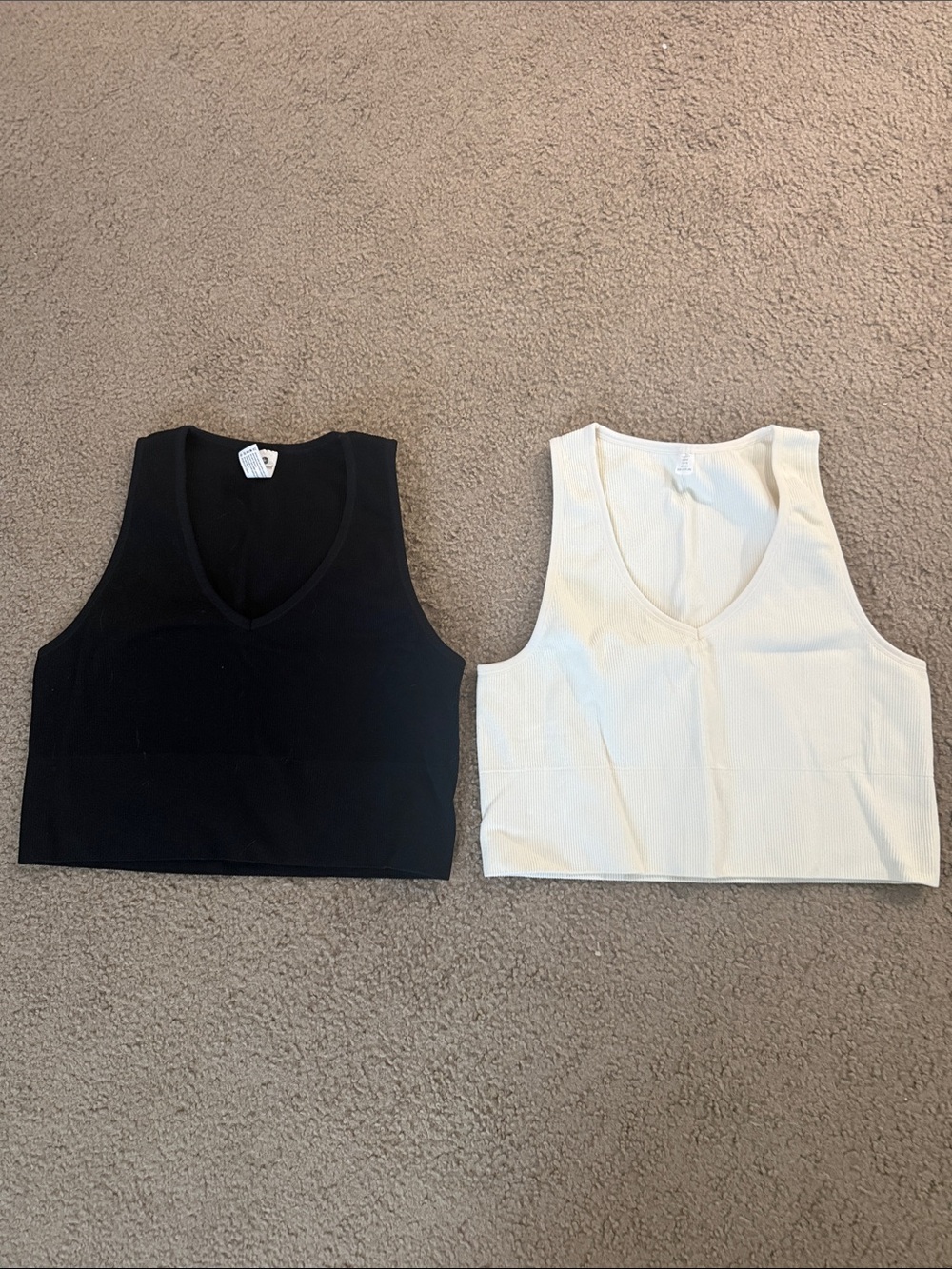 Women’s 90 degree athletic crop tank set black cream size XL